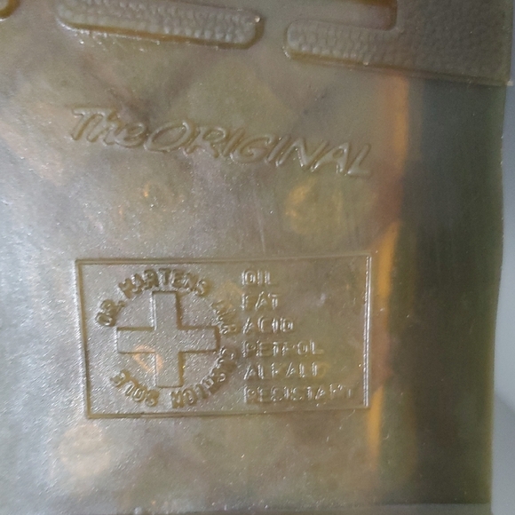 Dr. Martens x Hello Kitty Low Top Loafers 1461 HK+F Women's Size 10 - Picture 13 of 13